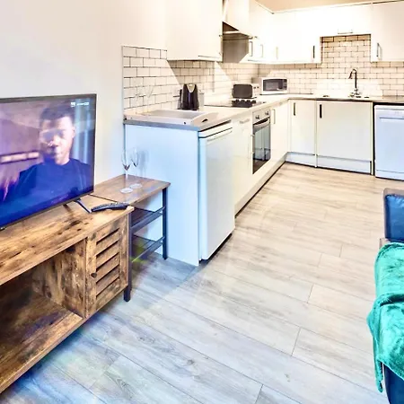 Апартаменты The Orange Factory By Altoluxoexperience Short Lets & Serviced With Free Wifi Бристоль
