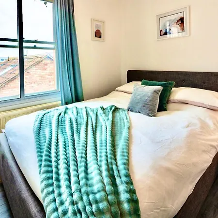 The Orange Factory By Altoluxoexperience Short Lets & Serviced With Free Wifi Bristol