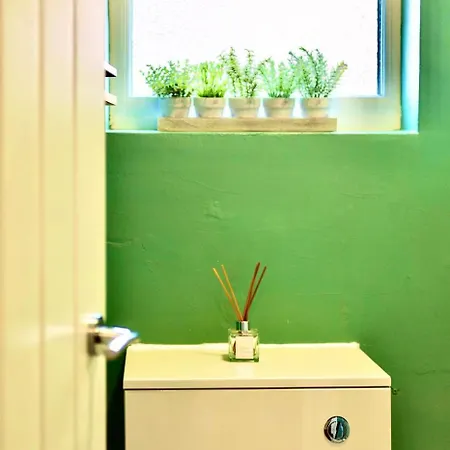 The Orange Factory By Altoluxoexperience Short Lets & Serviced With Free Wifi * Bristol